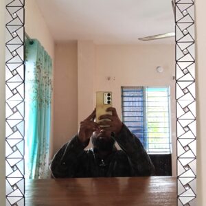 ঘর সাজানোর আয়না সিলভার কালার